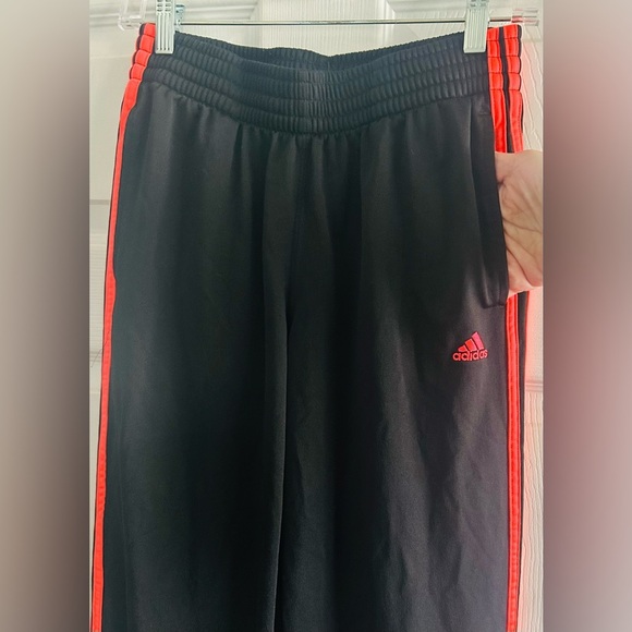 Adidas Black/Pink Athletic Pants With Pockets, Kid size LG or Women’s size Small - Picture 3 of 4